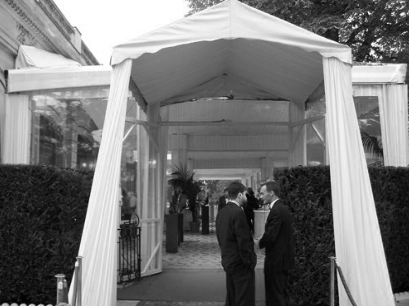 Pavillon Dauphine, Champs-Élysées